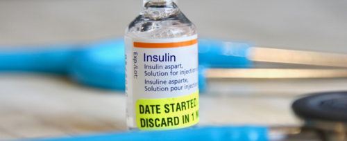 Czym jest pompa insulinowa bezdrenowa? Jak działa?