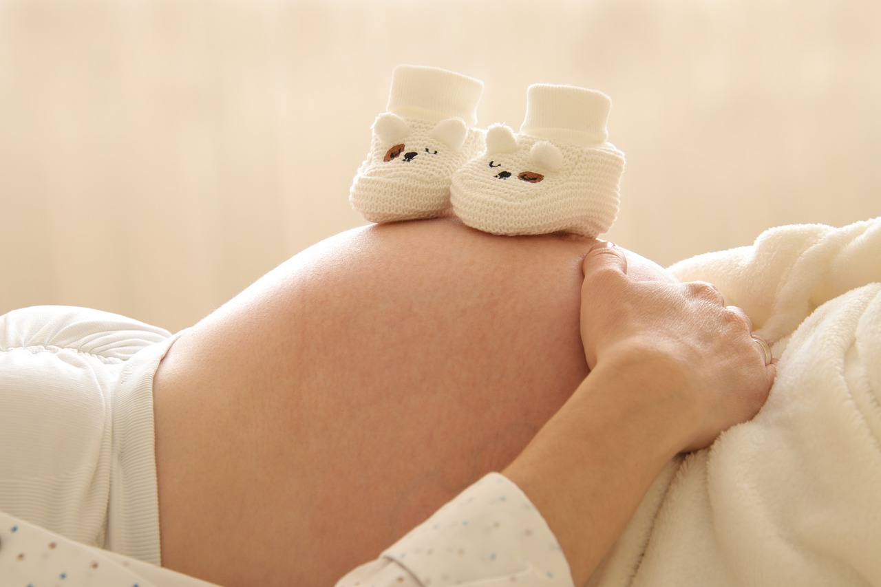 Cukrzyca ciążowa a poród – co warto wiedzieć