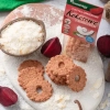 Ciastka orkiszowe kokosowe z buraczkiem bez dodatku cukru 100g